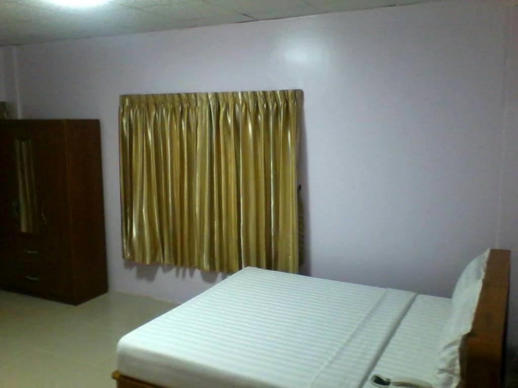 Aung Tha Pyay Hotel 3 Rangún Pokoj fotografie