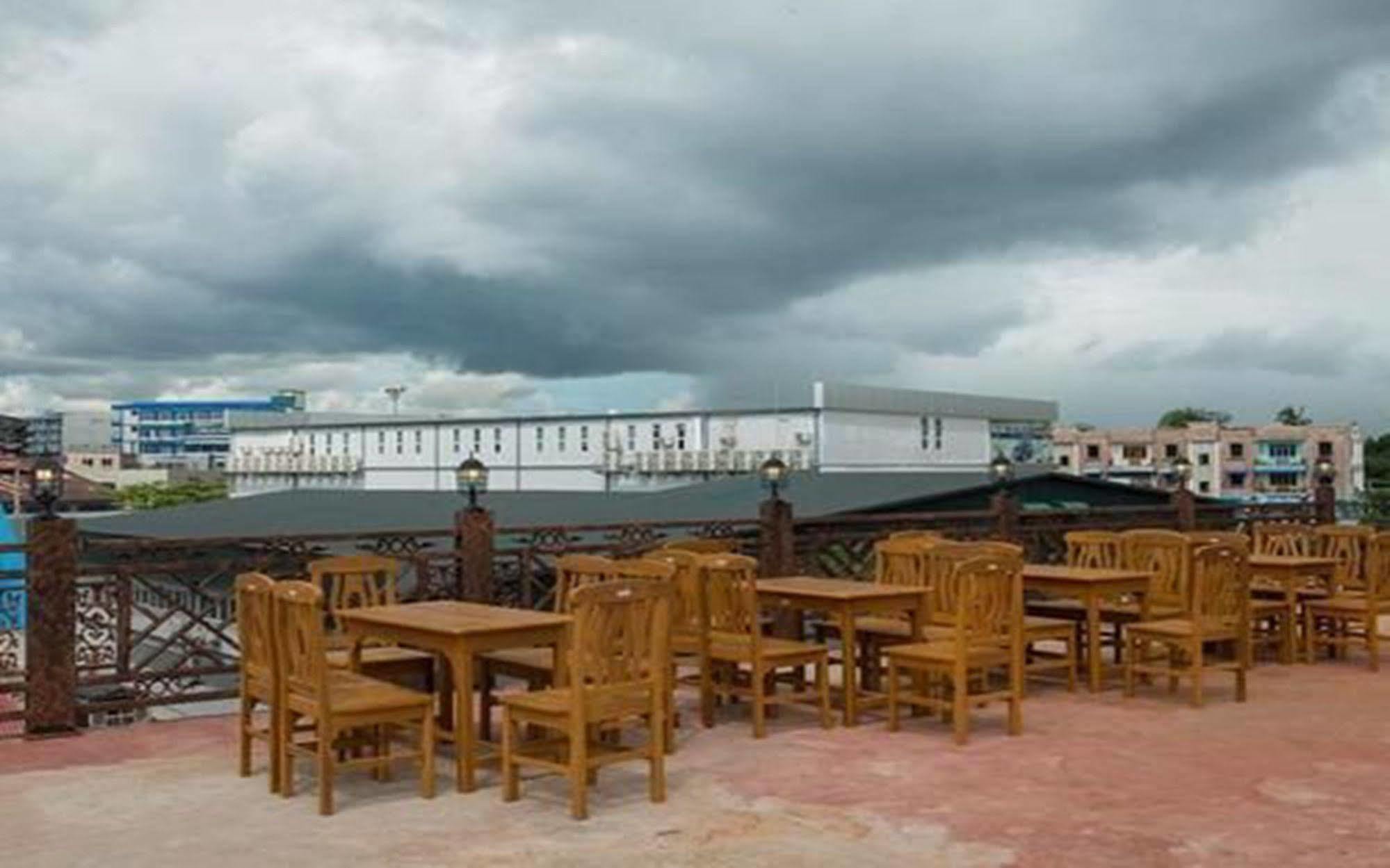 Aung Tha Pyay Hotel 3 Rangún Exteriér fotografie